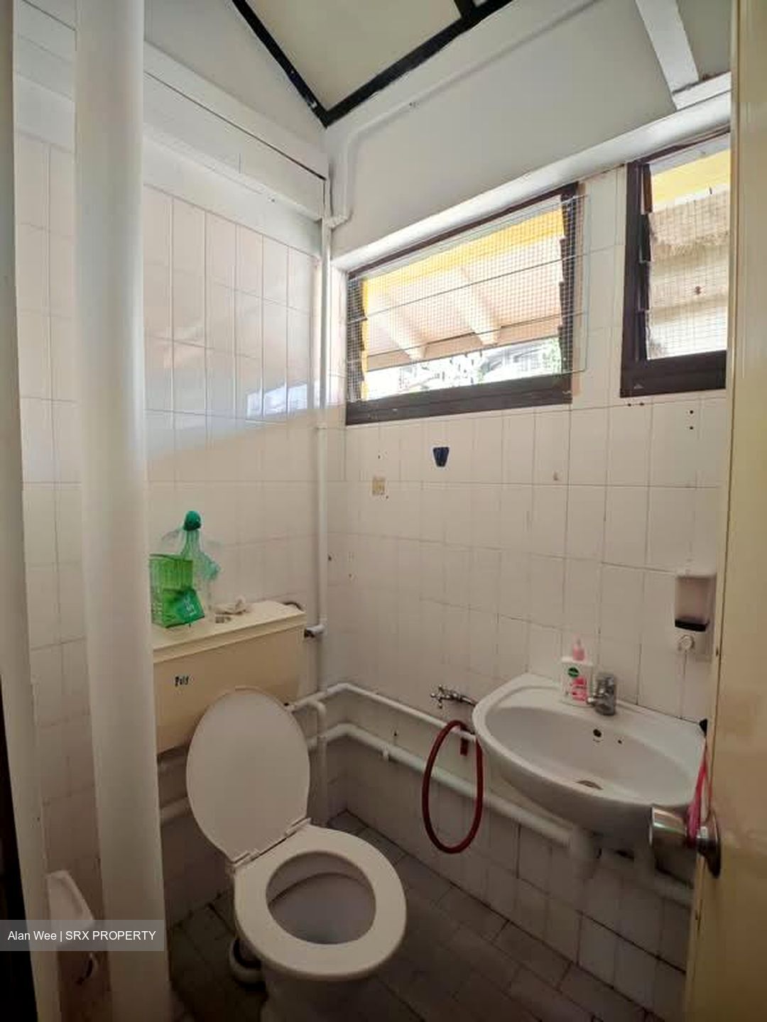 Jurong West Street 92 (D22), Shop House #576584661